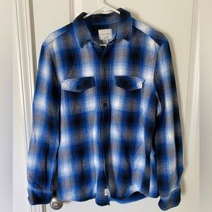 American Eagle Classic Fit Flannel